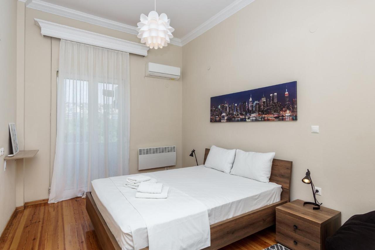 C.4 Red Rose #Colony_Central_Apartment Thessaloníki Luaran gambar