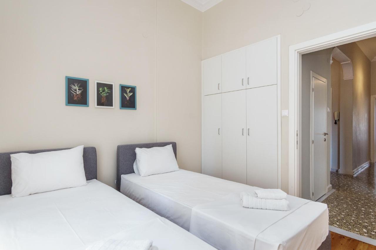 C.4 Red Rose #Colony_Central_Apartment Thessaloníki Luaran gambar